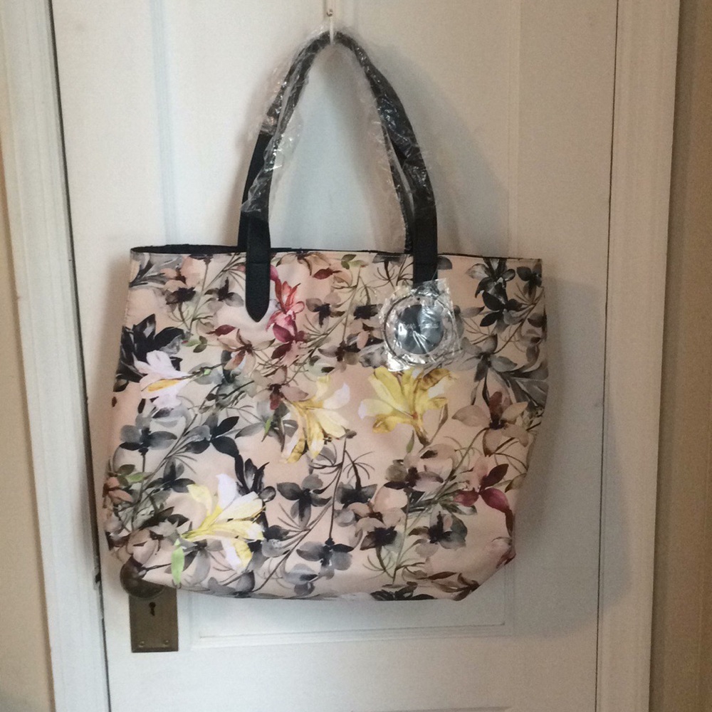 Floral tote bag